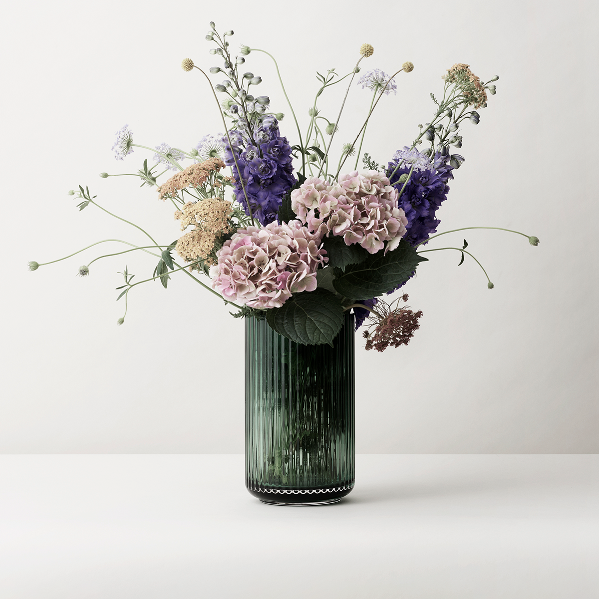 Vase H20.5 cm Glass Copenhagen Green — Studio Pazo