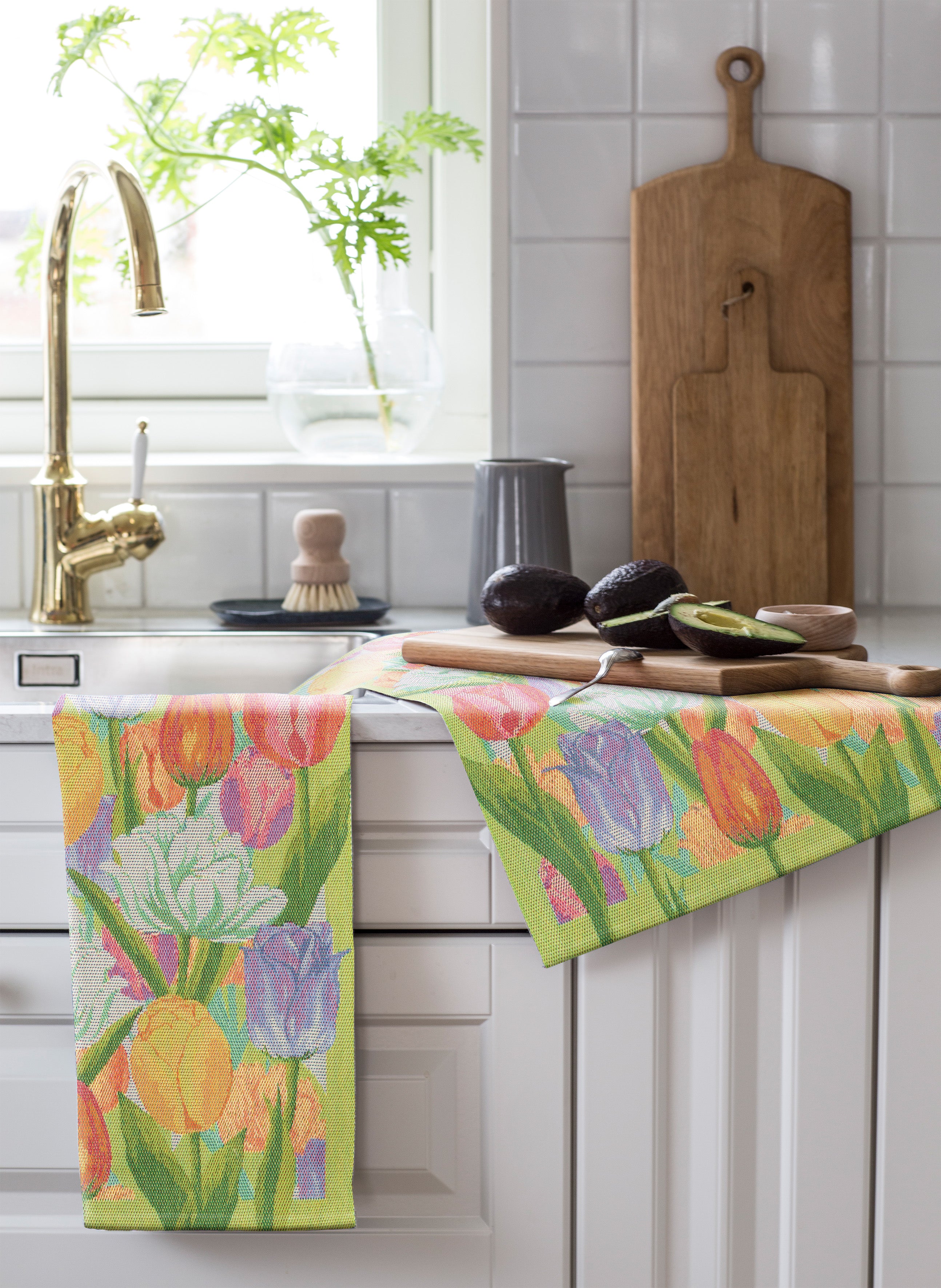 Tea towel 35x50 cm VÅRTULPANER / Spring tulips