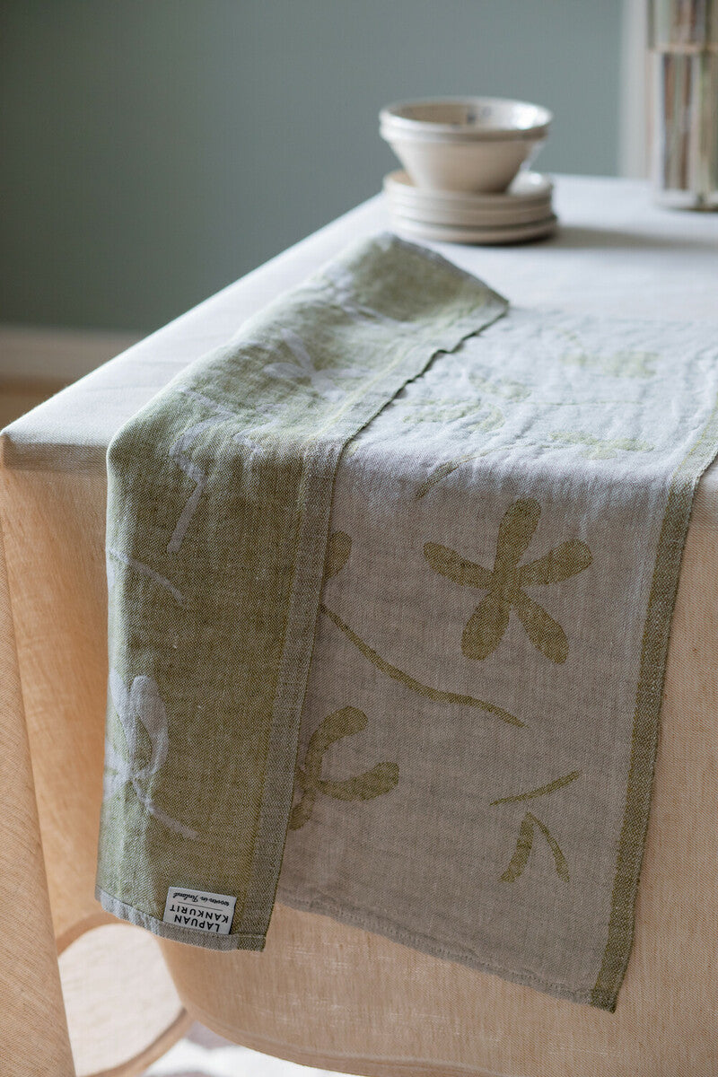 FRIIDA towel 48x70cm 4/linen-olive 100% washed linen